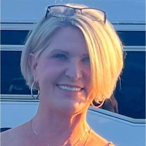 Meet your Posher, Alexandra